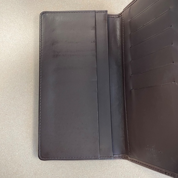 Louis Vuitton Brown Epi Leather Porte Cartes Credit Wallet -Preloved - Like New! - Picture 15 of 15